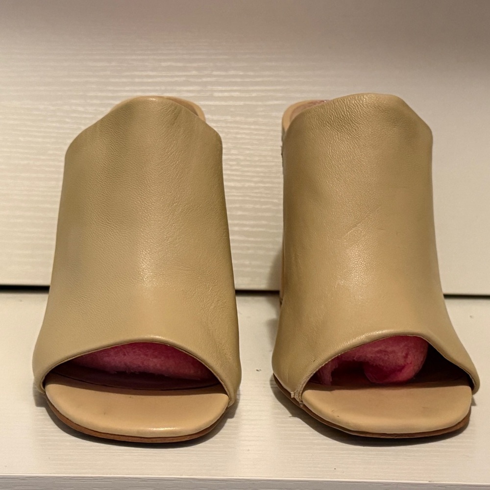Zac Posen Beige Open-Toe Leather Mules